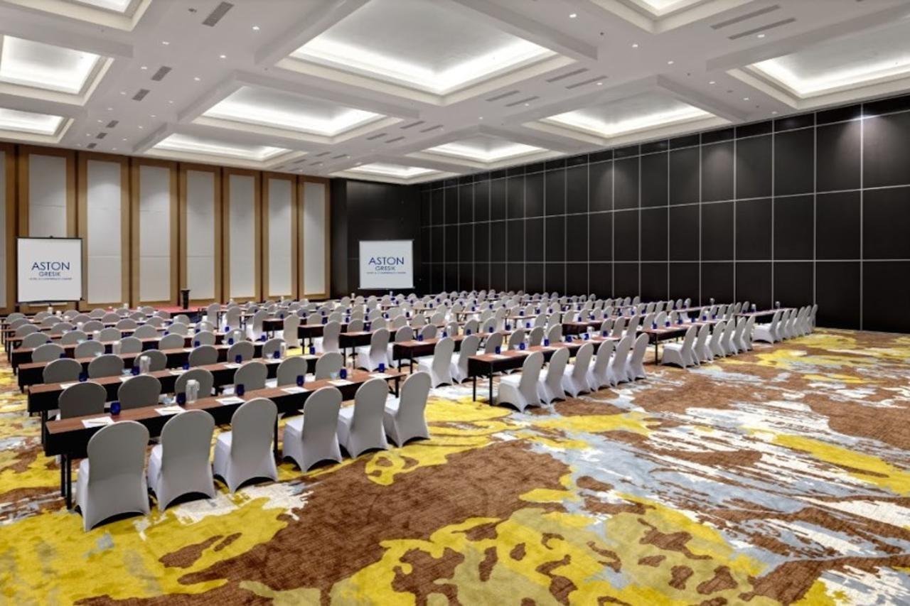 Aston Gresik Hotel & Conference Center Eksteriør billede